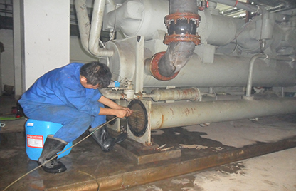 螺杆机主机清洗  